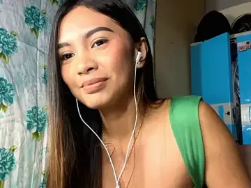 LilianBlevans  live sex cam