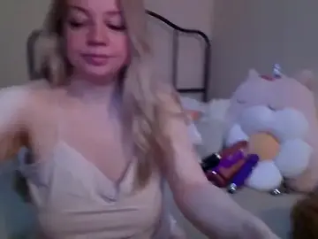LittleLovely_x  live sex cam