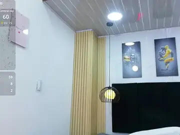 NaughtyyMommyyy  live sex cam