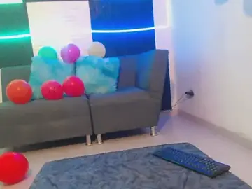 Bonniedreams_18  live sex cam