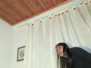 Dafne_girl4u  live sex cam
