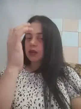 DinaGold222  live sex cam