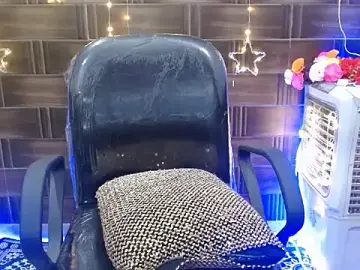 Aayra_  live sex cam