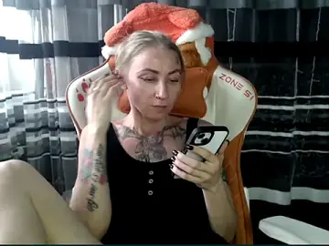 Cold_lollipop  live sex cam