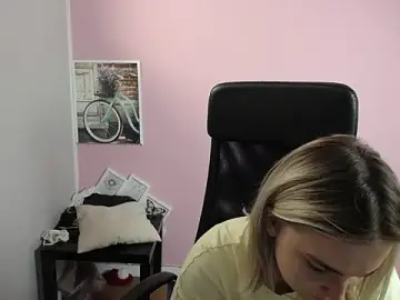 Viktoria_lovely  live sex cam