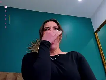 CalyMoon  live sex cam
