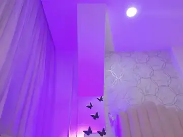 Foxy200__  live sex cam