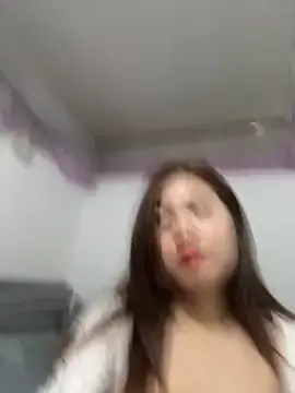 Lienrm2  live sex cam