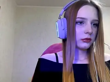 Hikkiii  live sex cam