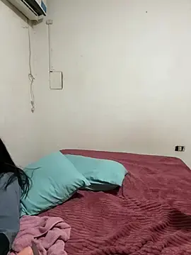 Sharlot-Wildfire  live sex cam