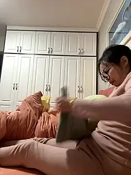 Chick-888  live sex cam