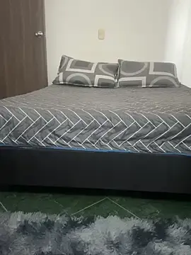 Lauren_smith05  live sex cam