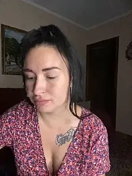 Roxana_Bell  live sex cam
