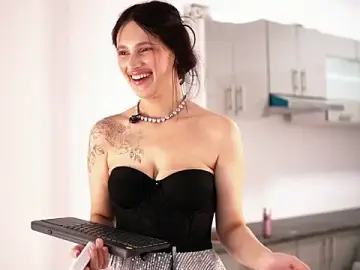 SaschaBloom  live sex cam