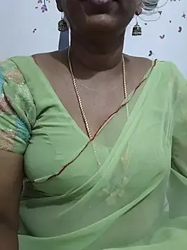 Tamil_Meera12  live sex cam
