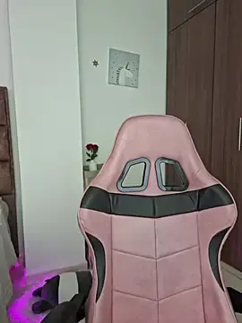 Heyshaa  live sex cam