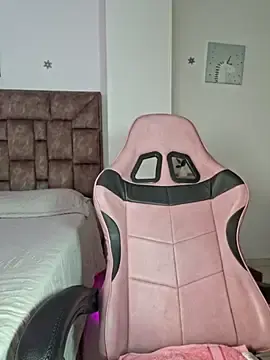 Heyshaa  live sex cam