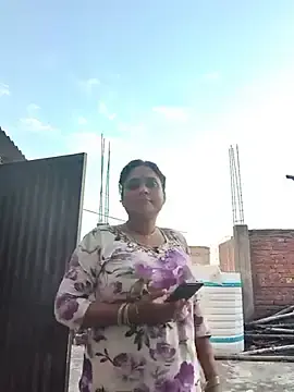 Aanushka  live sex cam
