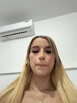 AbbyJenner  live sex cam