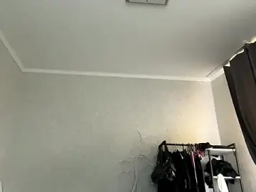 AlidaPensick  live sex cam