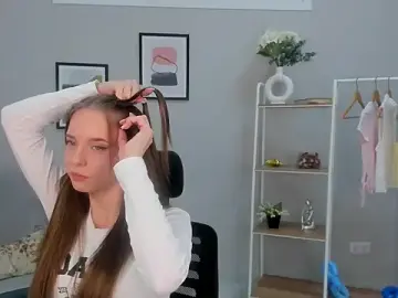 Nina_Crown  live sex cam