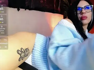 RavenFoxxy  live sex cam
