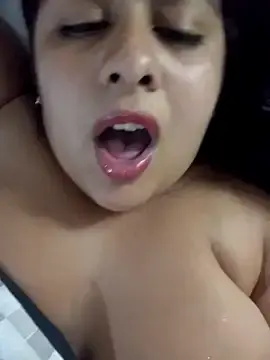 Thamimaodefada  live sex cam
