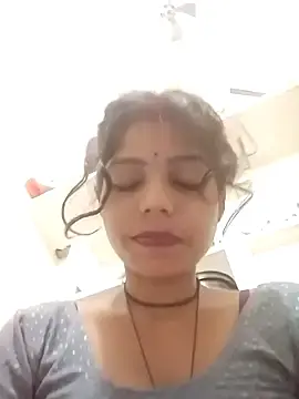 Buatiy_girl6  live sex cam