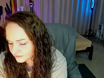 Chorna_Rouse  live sex cam