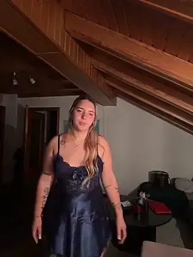 Naomi-Klein  live sex cam