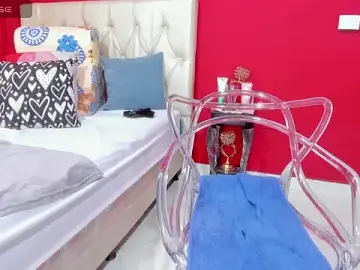 Rebecca_Milf  live sex cam
