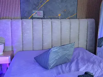 Mia_scot  live sex cam