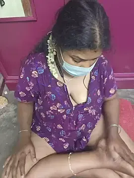 Tamil-kamakanni  live sex cam