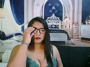 IndiaBlackPanther  live sex cam