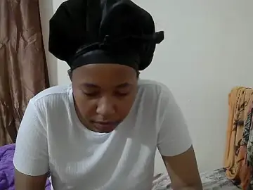 Chocodollie  live sex cam