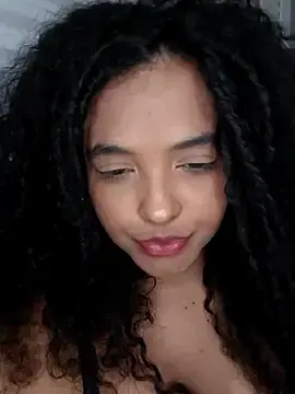 Pandinhagamer  live sex cam