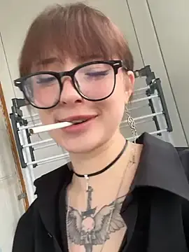 Tiny_dreamer  live sex cam