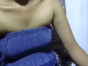 Hotynotygirl  live sex cam