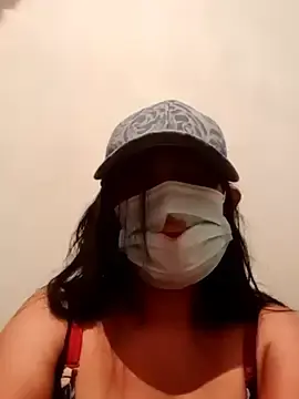 Saxyrai  live sex cam