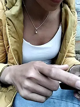 Iam-eli  live sex cam