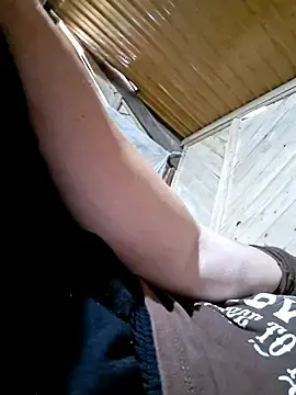 Xuxulovezz  live sex cam