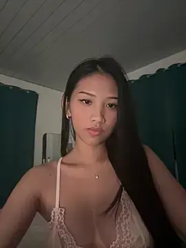 Bunny72772  live sex cam