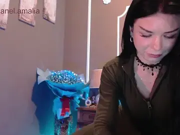 Chanel-  live sex cam