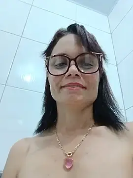 Meganlola  live sex cam