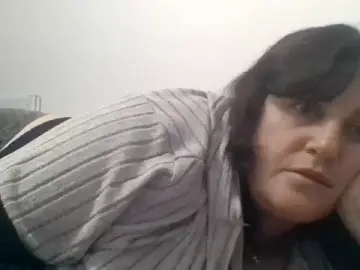Nastymilfxx  live sex cam