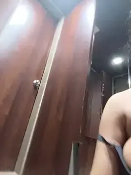 Nayan_taraa  live sex cam