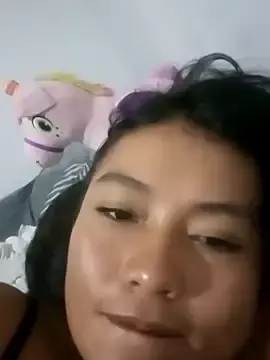 Vyumekoper  live sex cam