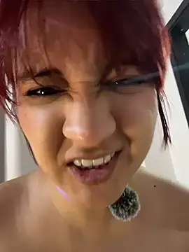 Lia-Cherry  live sex cam
