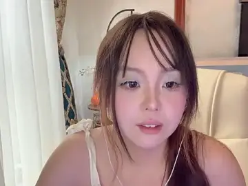 LongLongQueen  live sex cam