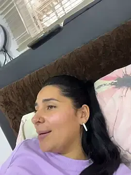 Meganmilk1  live sex cam